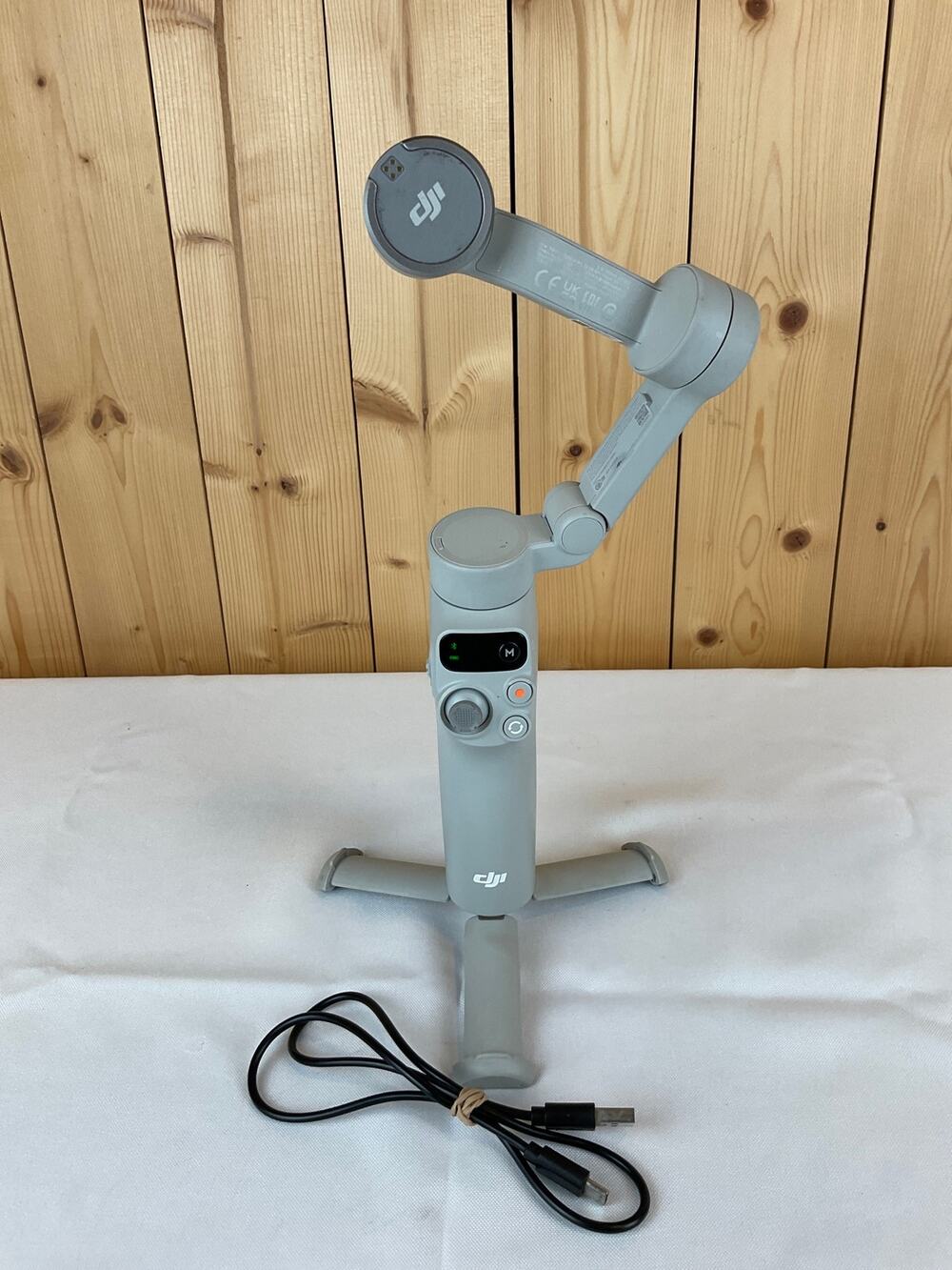 DJI Osmo Mobile 7 Smartphone 3-Axis Gimbal Stabilizer, Gray (DEVICE ONLY)